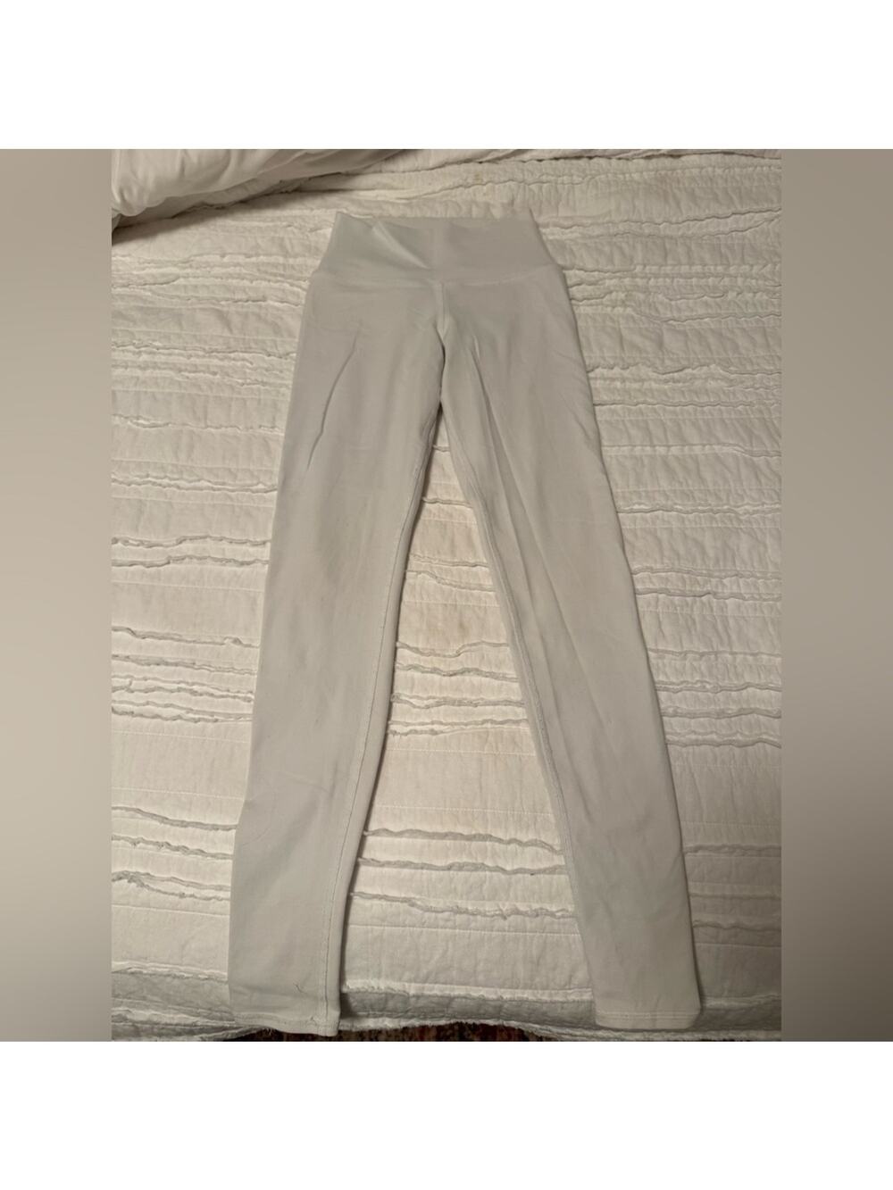 ALO Yoga Soft White Leggings